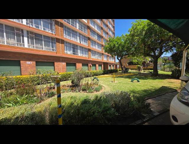 1 BEDROOM APARTMENT FOR SALE IN WEAVIND PARK